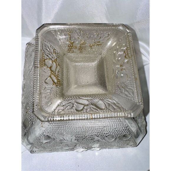 Vintage Depression glass dish lid Westmoreland needs help - Picture 7 of 13